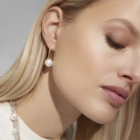 Gellner Oorringen en collier witte parels